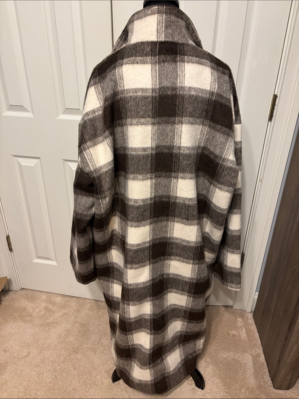 PrettyLittleThing Plaid Funnel Neck Maxi Coat - Picture 7 of 9